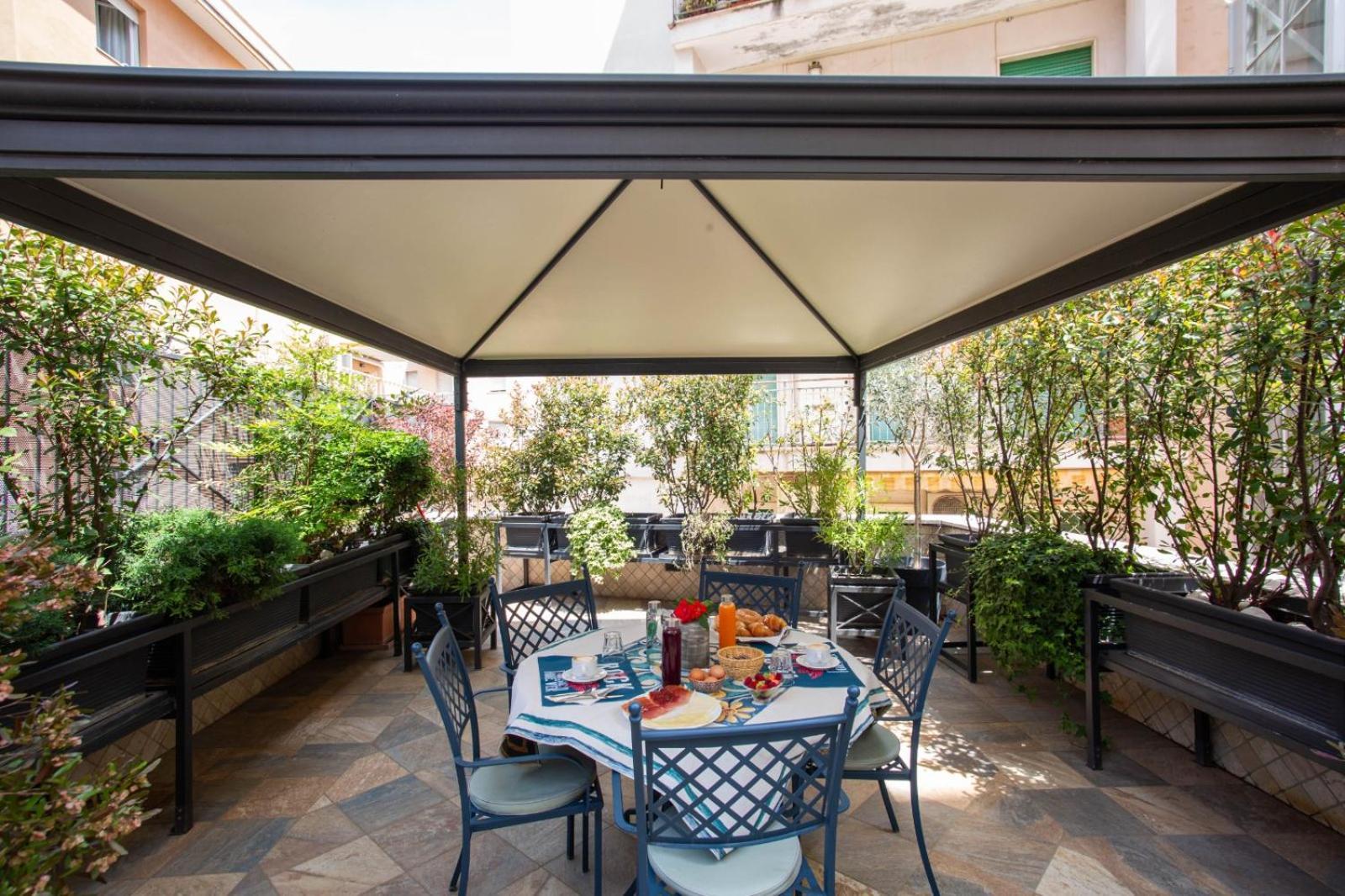 Little Rock Guest House Gaeta Exterior photo